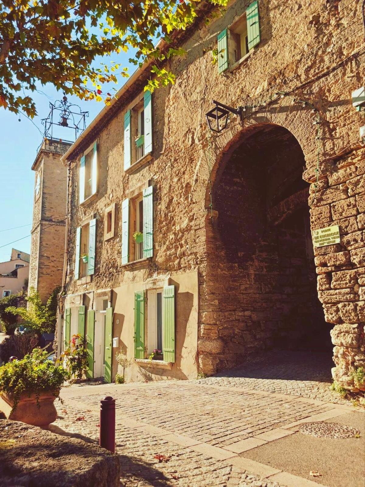 L'Appartement De L'Arche Châteauneuf-de-Gadagne Εξωτερικό φωτογραφία