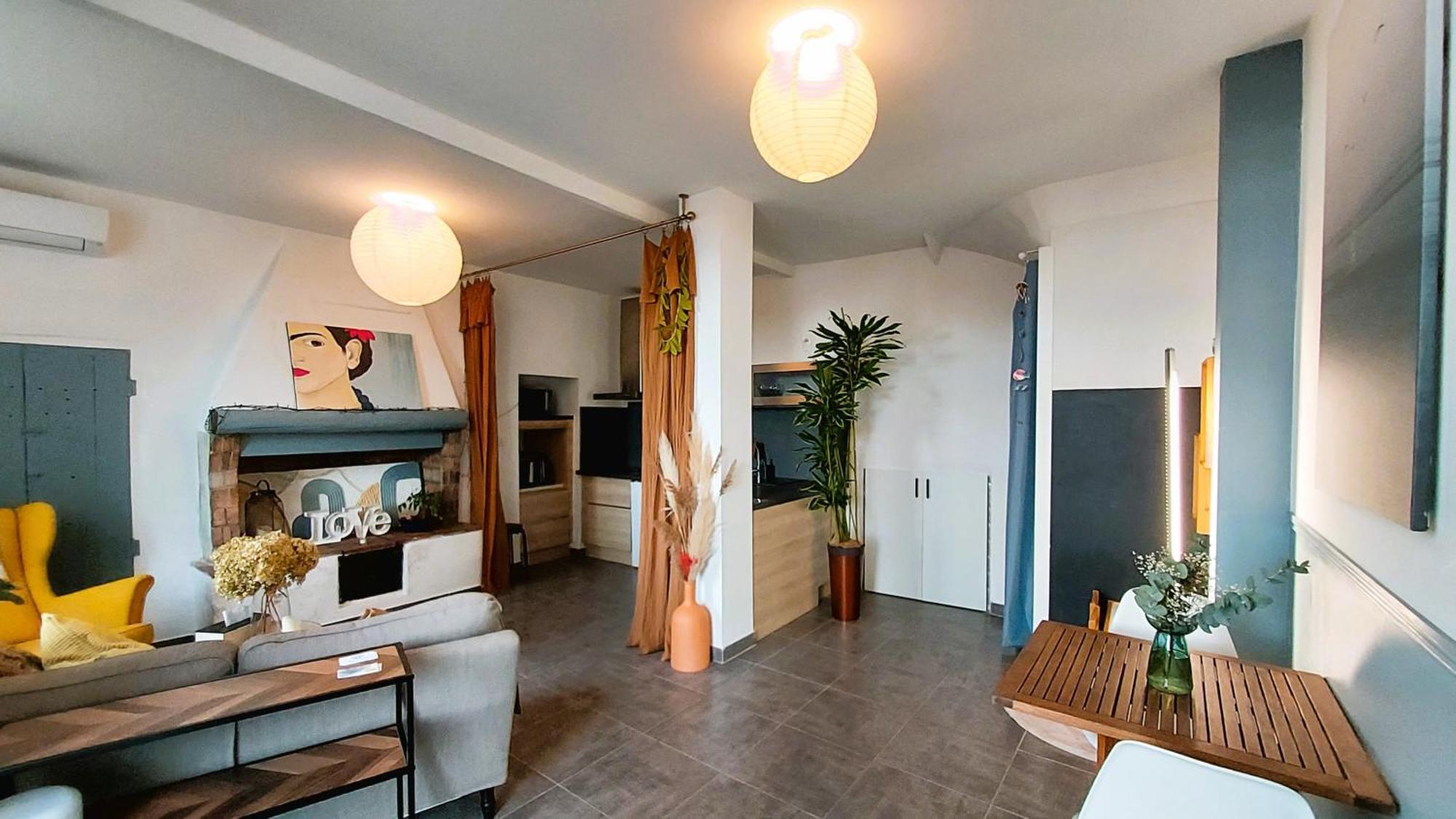 L'Appartement De L'Arche Châteauneuf-de-Gadagne Εξωτερικό φωτογραφία
